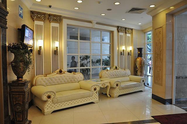 The Victoria Hotel Macau Exterior photo